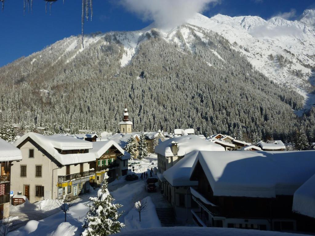 Hotel Restaurant La Couronne Chamonix Værelse billede