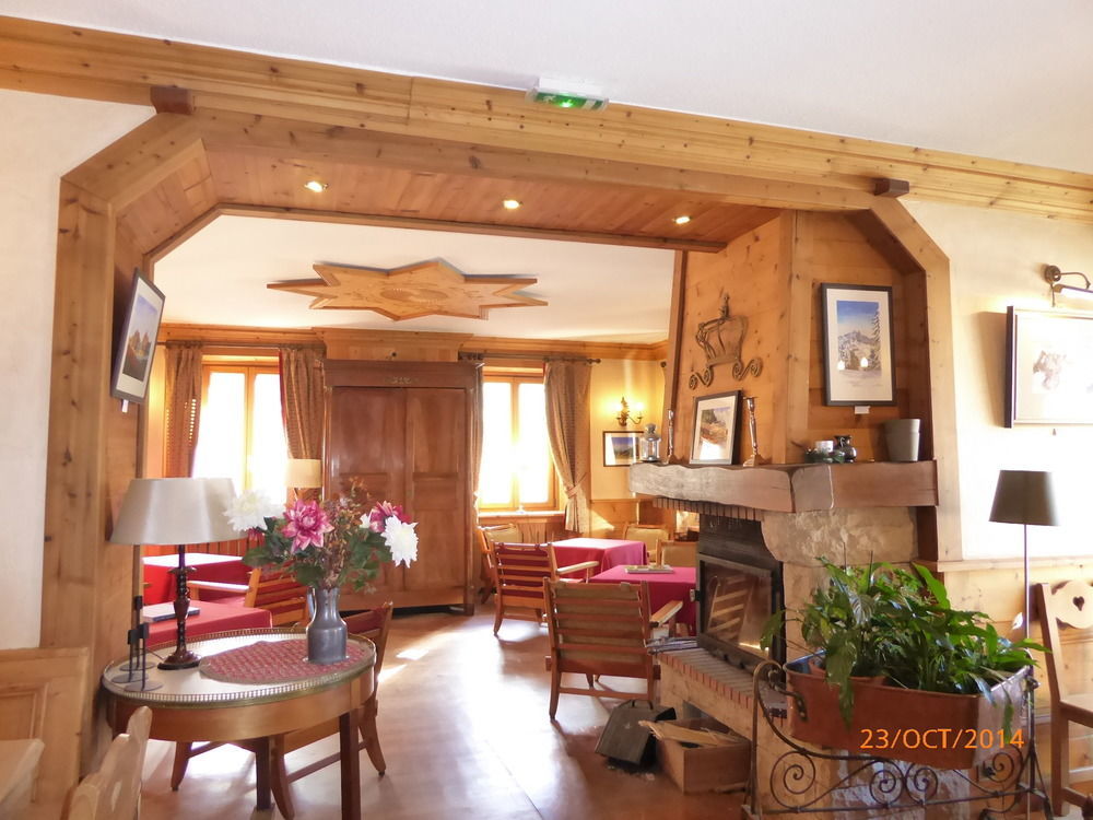 Hotel Restaurant La Couronne Chamonix Eksteriør billede