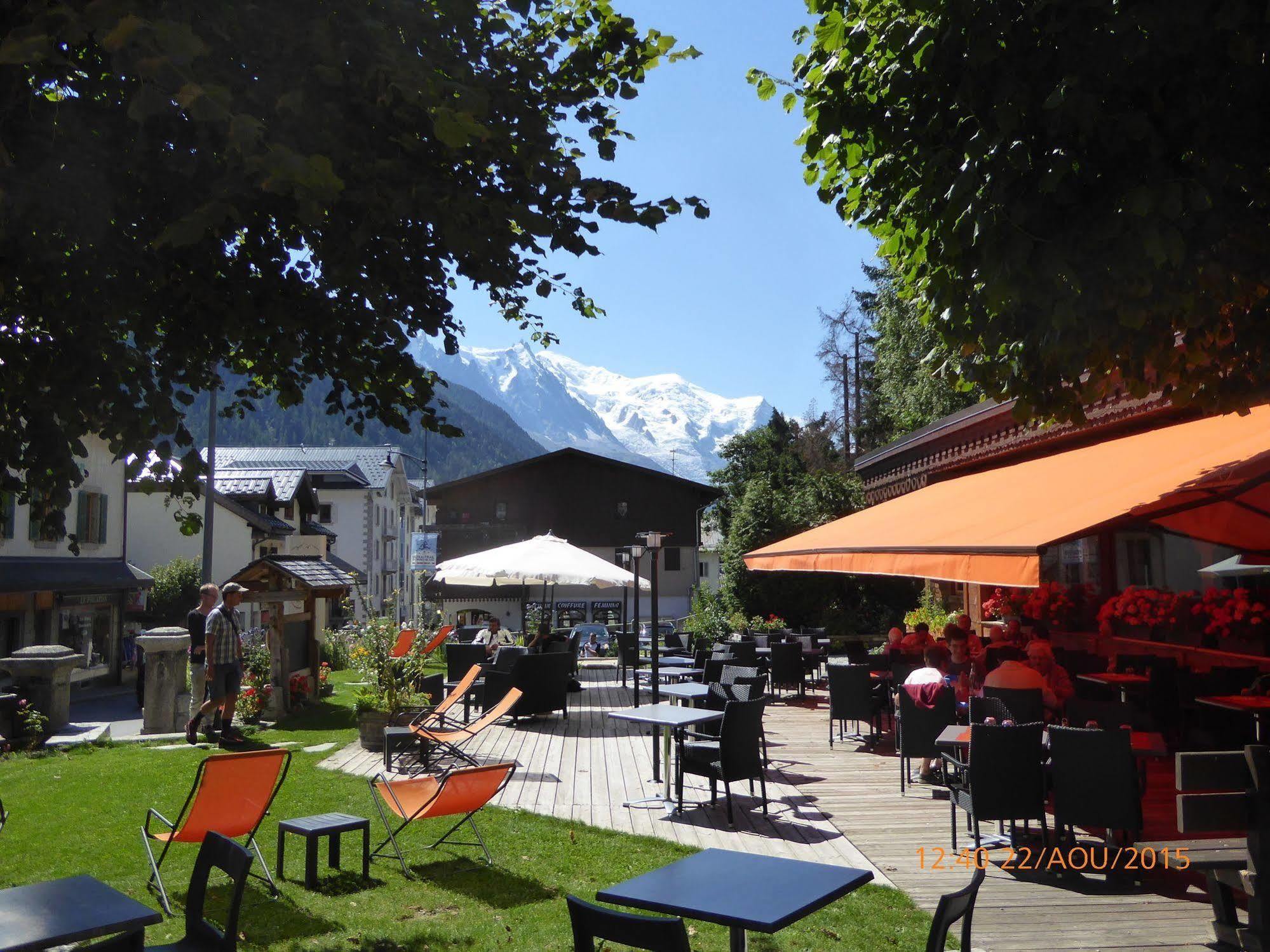 Hotel Restaurant La Couronne Chamonix Eksteriør billede